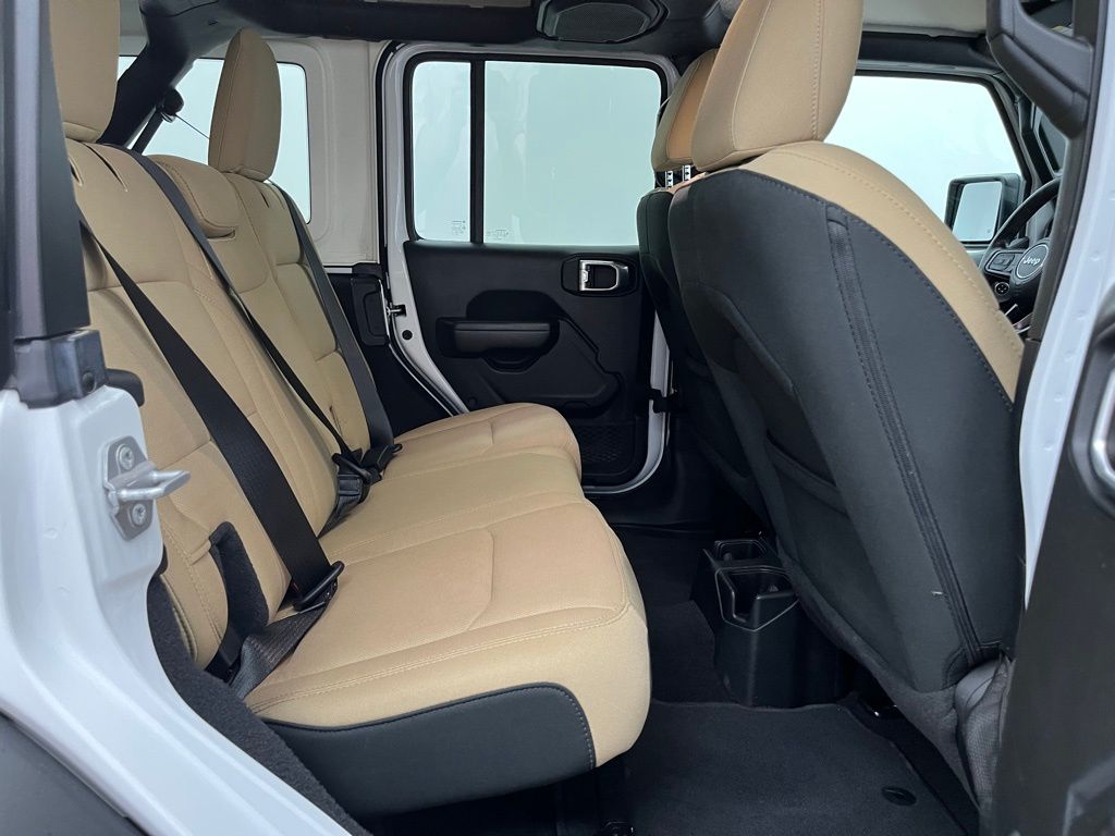 2021 Jeep Wrangler Unlimited Sport S Image 13 of 34