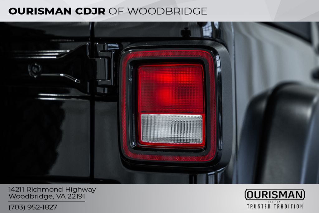 Vehicle image 12 of 44