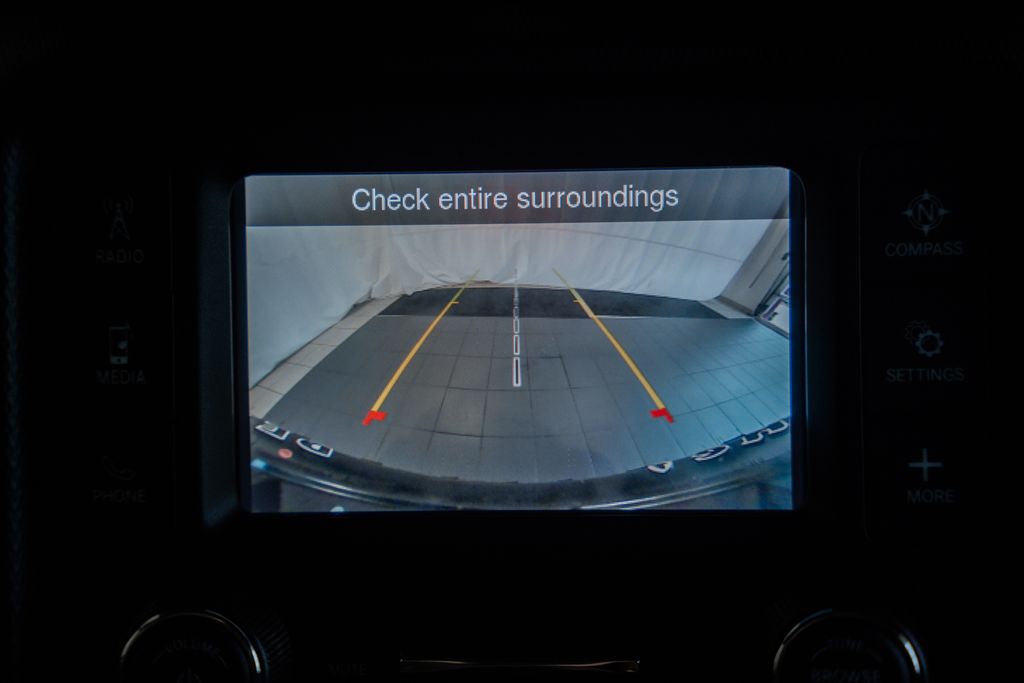 Vehicle image 42 of 44