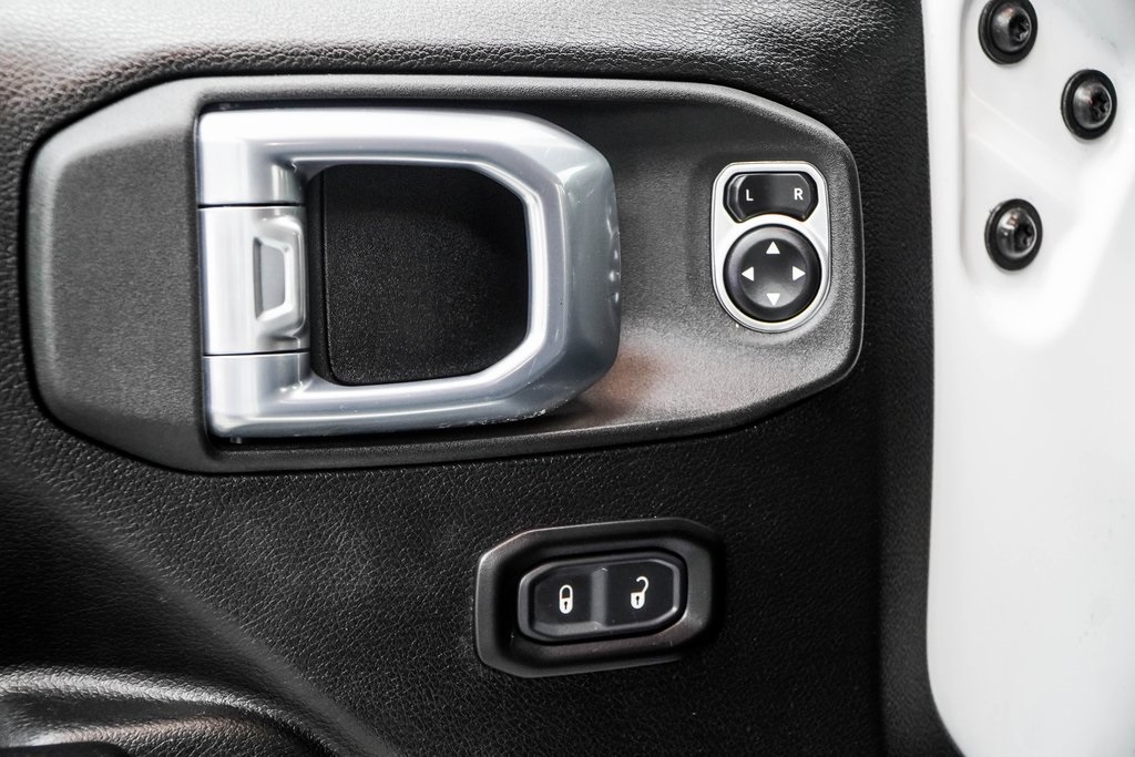 2021 Jeep Wrangler Unlimited Willys Image 33 of 46