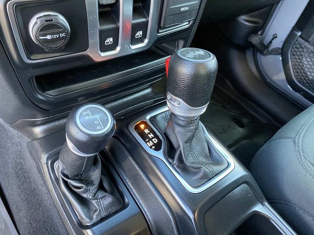 2021 Jeep Wrangler Willys Image 23 of 33