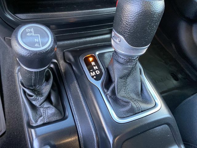 2021 Jeep Wrangler Willys Image 24 of 33