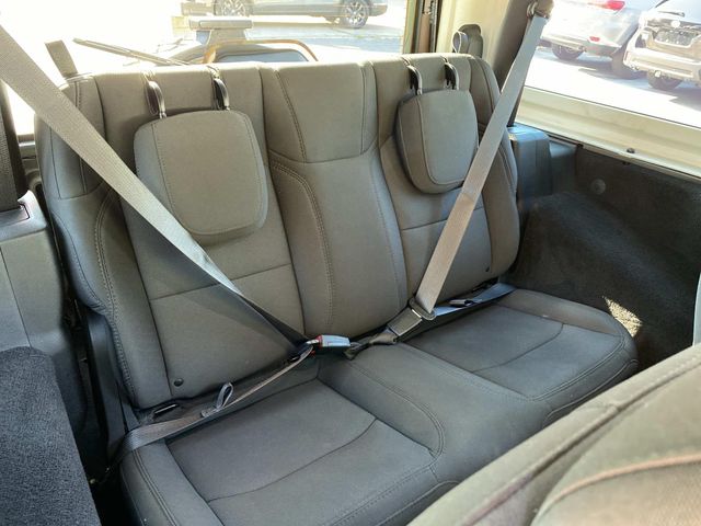 2021 Jeep Wrangler Willys Image 14 of 33