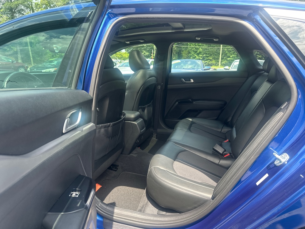 Vehicle image 22 of 45
