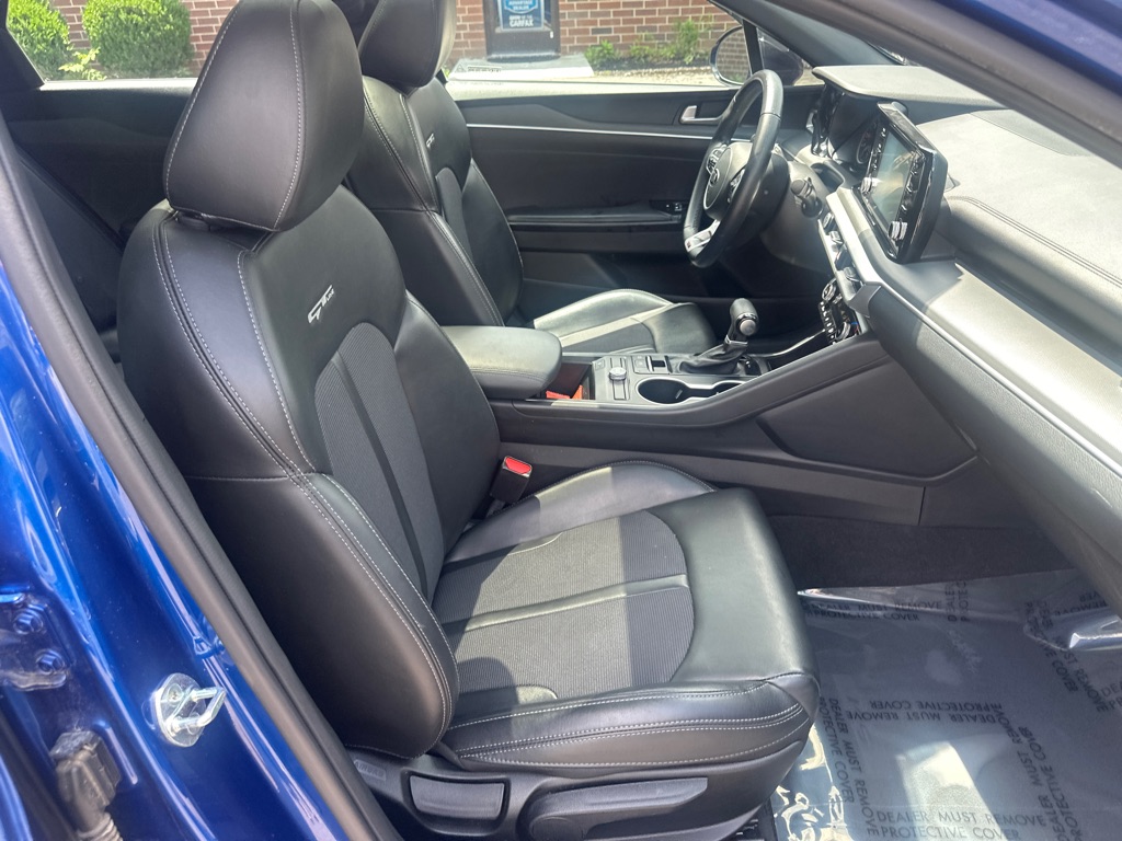 Vehicle image 14 of 45