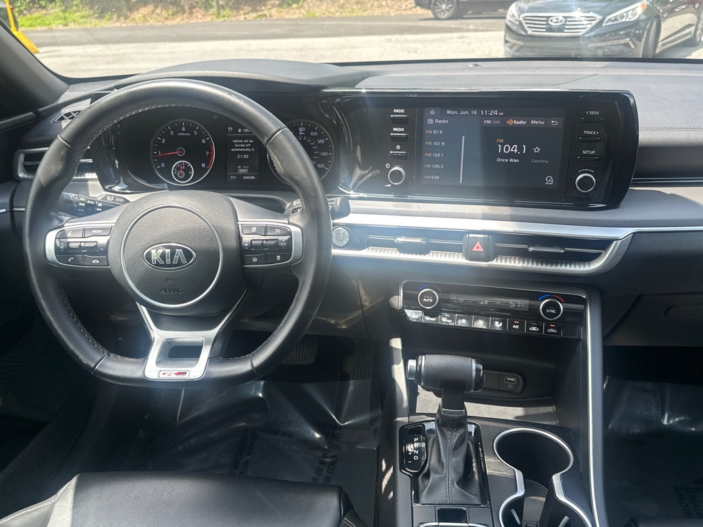 Vehicle image 26 of 45