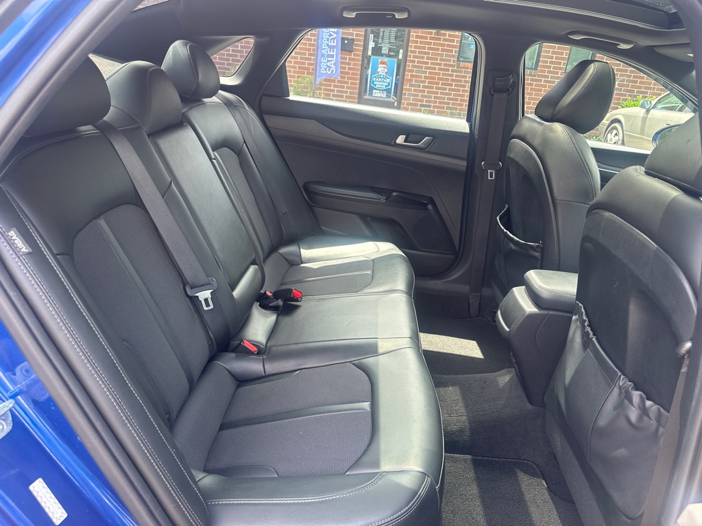 Vehicle image 15 of 45