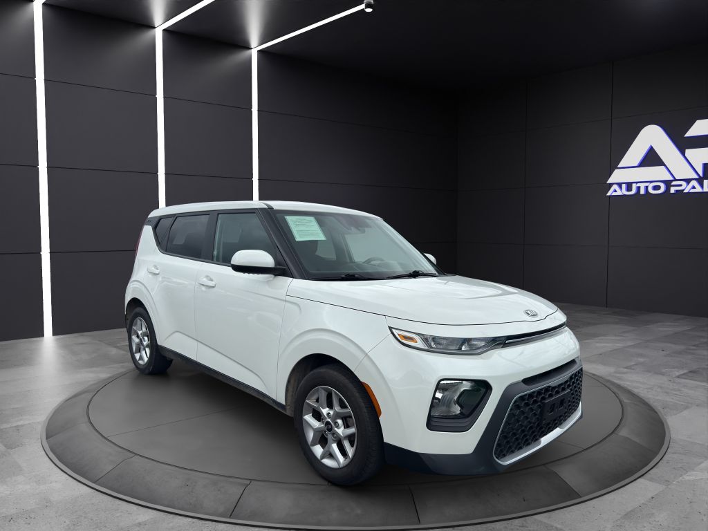 Vehicle image 2 of 20