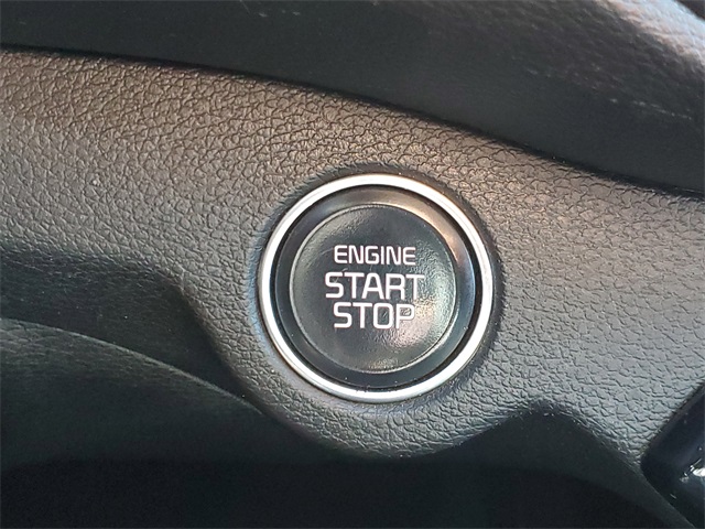 Vehicle image 21 of 27
