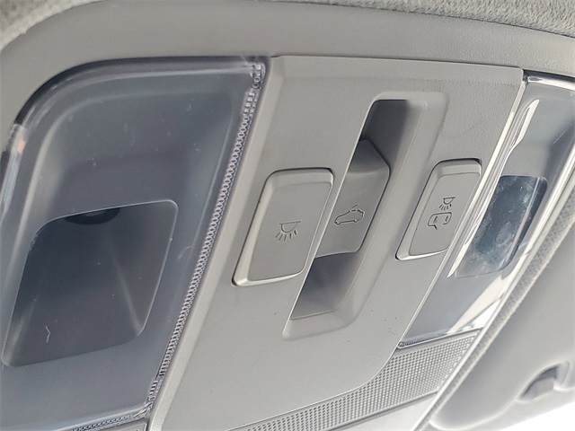 Vehicle image 27 of 27