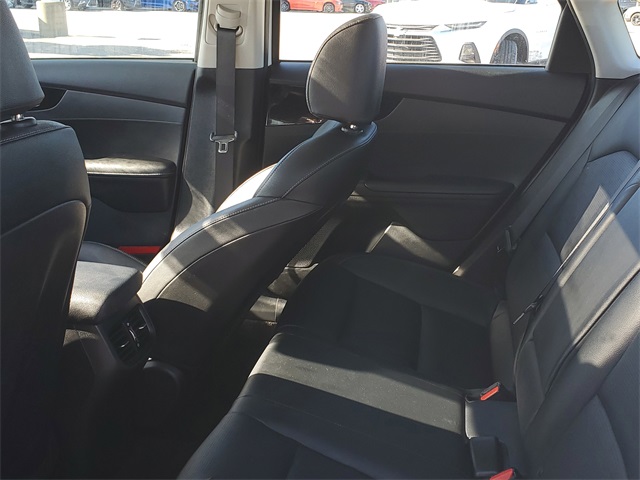Vehicle image 8 of 27