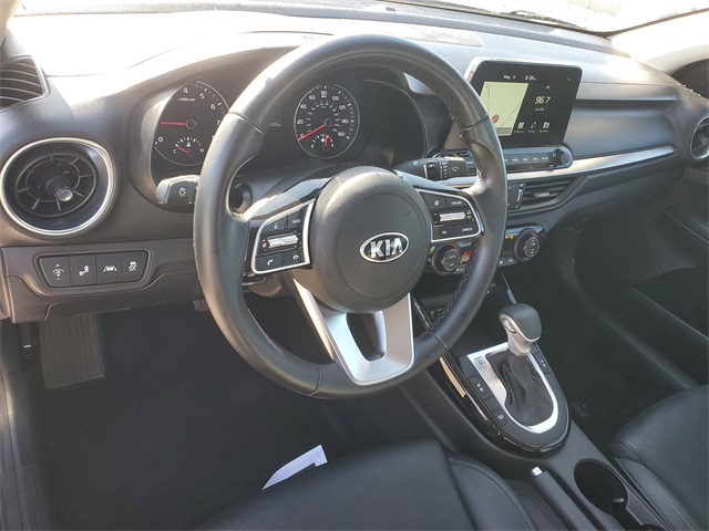 Vehicle image 15 of 27