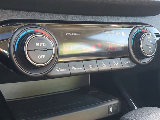Vehicle image 25 of 27