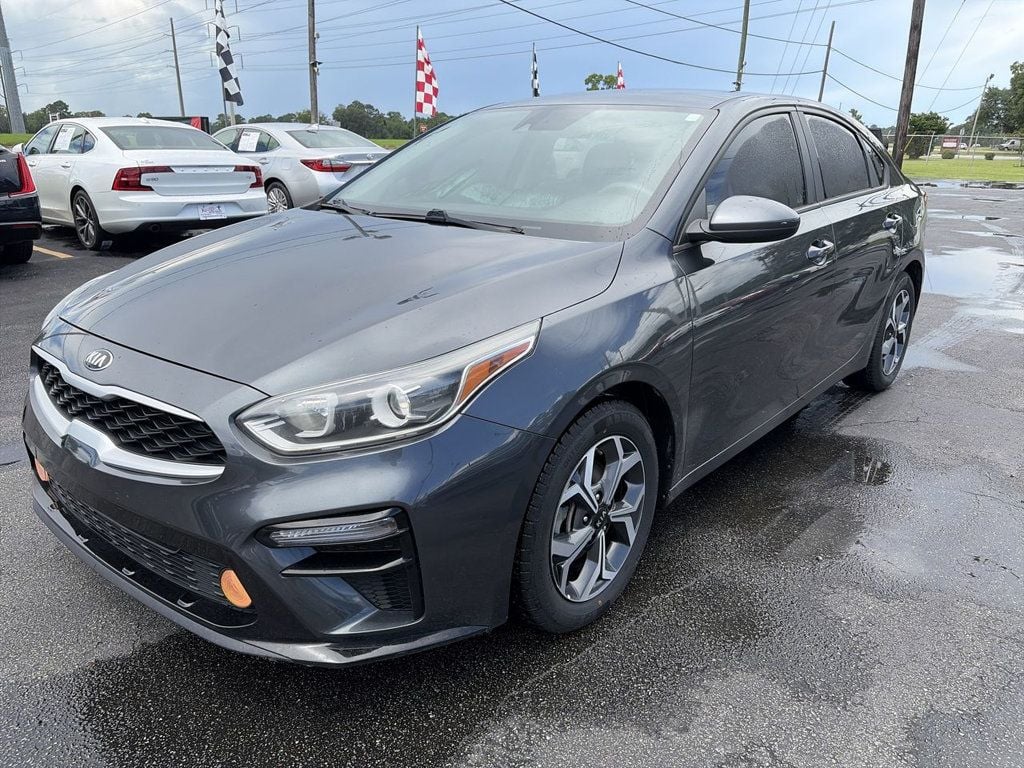 2021 Kia Forte LXS Image 1 of 23