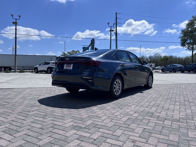 Vehicle image 3 of 27