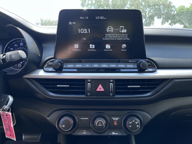 Vehicle image 20 of 27