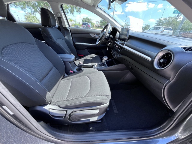 Vehicle image 26 of 27