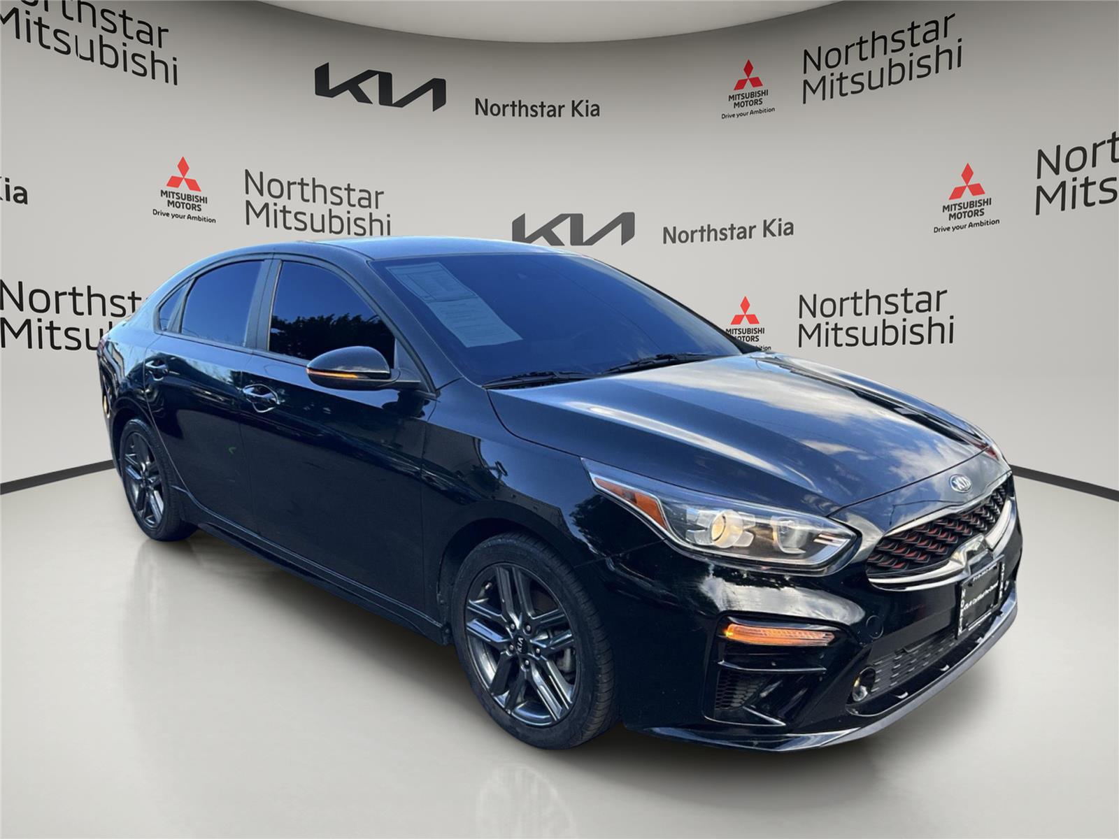 2021 Kia Forte GT-Line Image 3 of 32