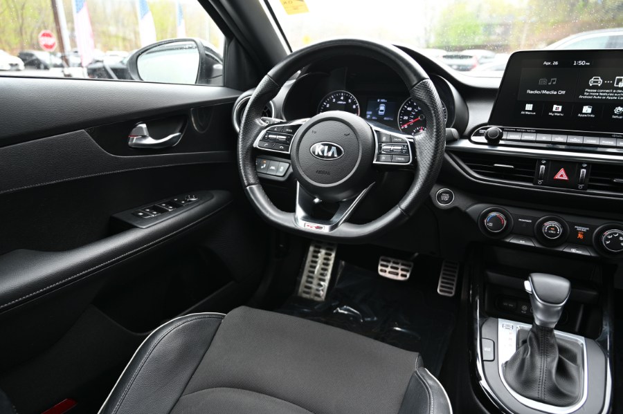 Vehicle image 13 of 33