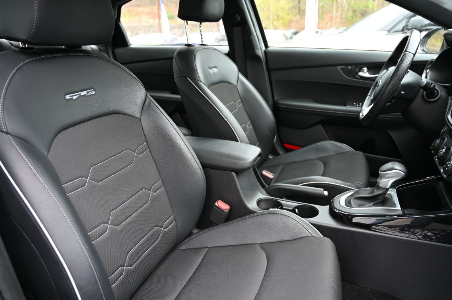 Vehicle image 20 of 33