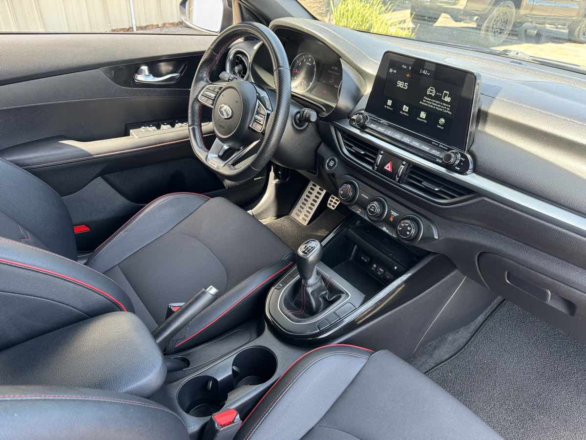 Vehicle image 18 of 47