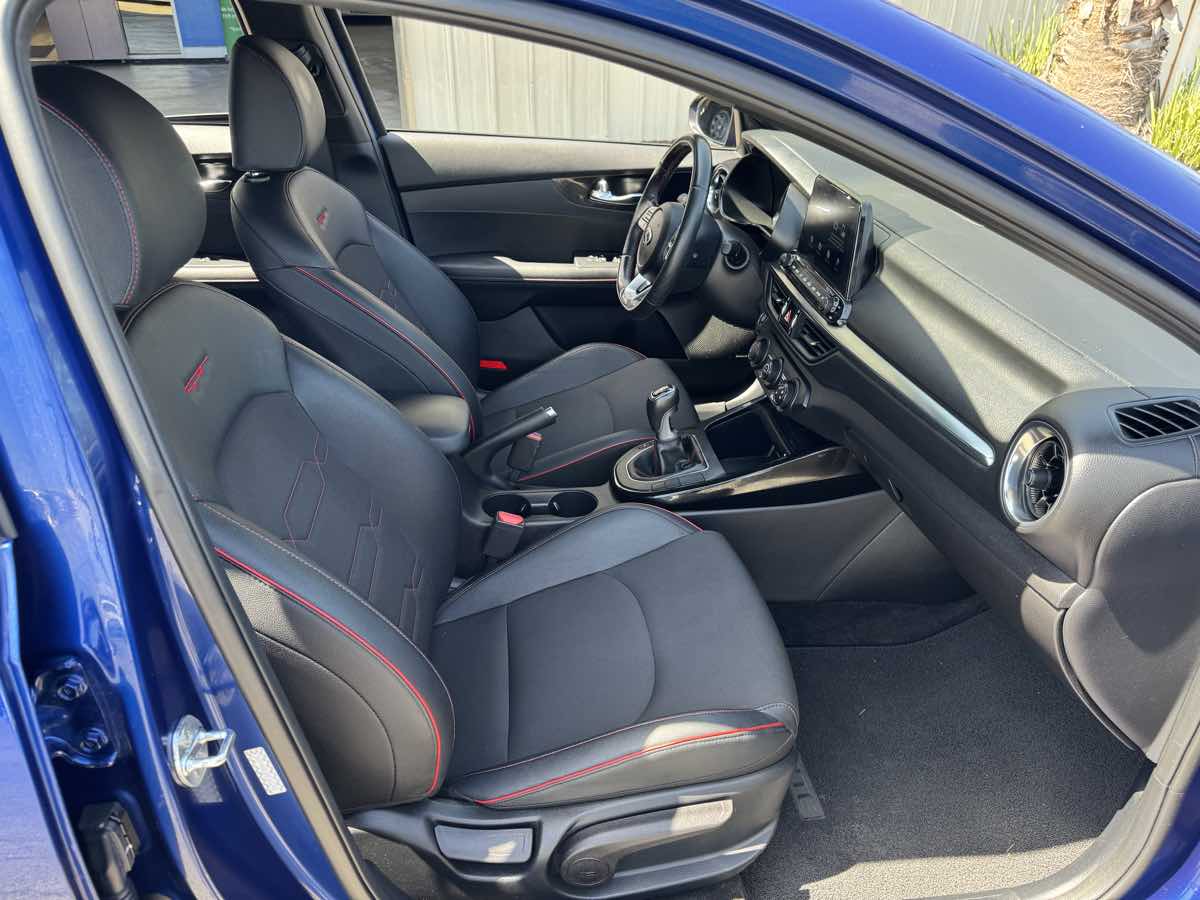 Vehicle image 16 of 47