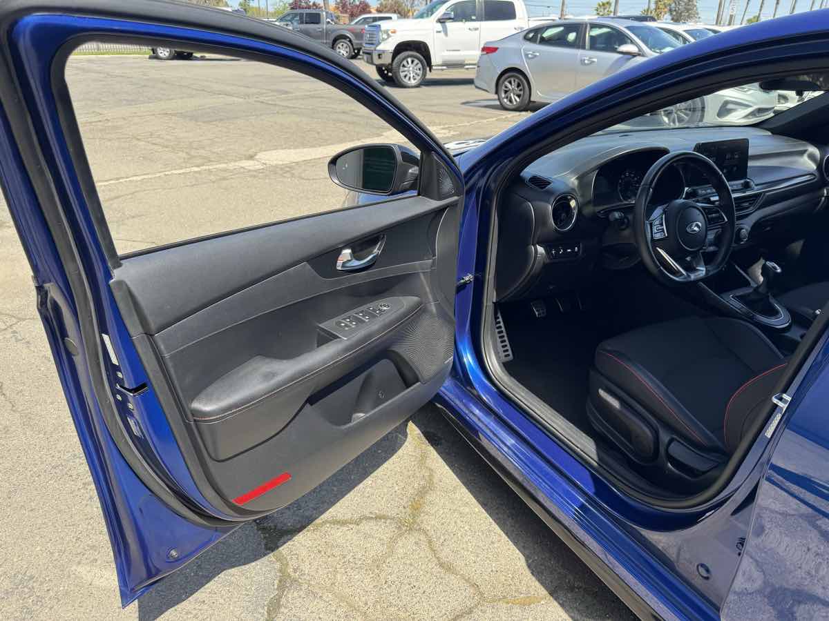Vehicle image 26 of 47