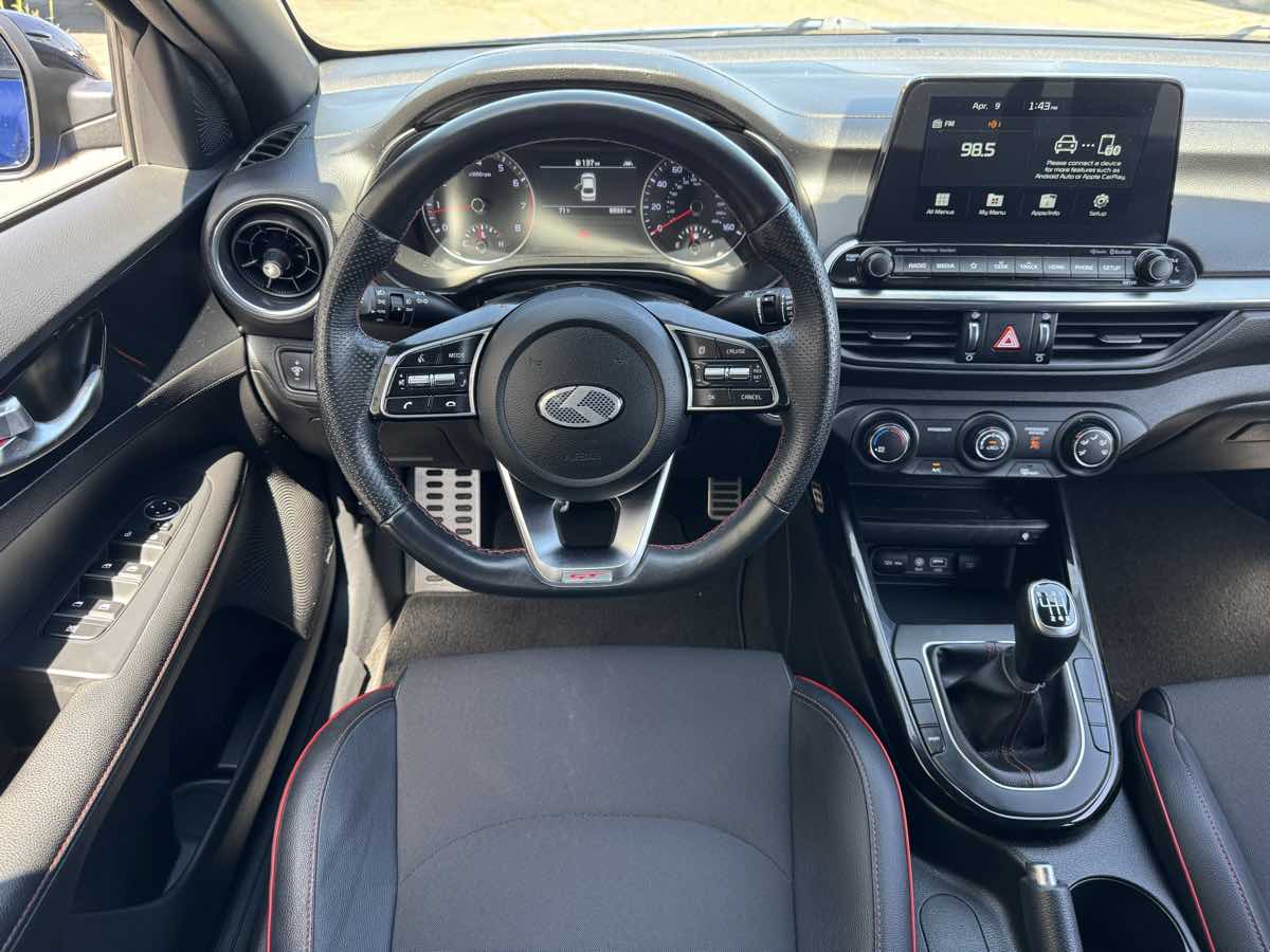 Vehicle image 28 of 47