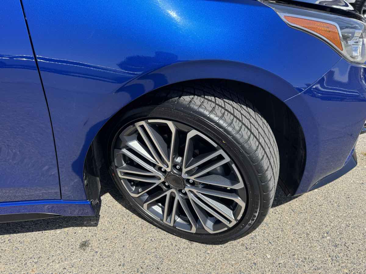 Vehicle image 45 of 47