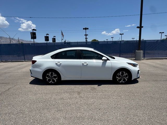 Vehicle image 3 of 31
