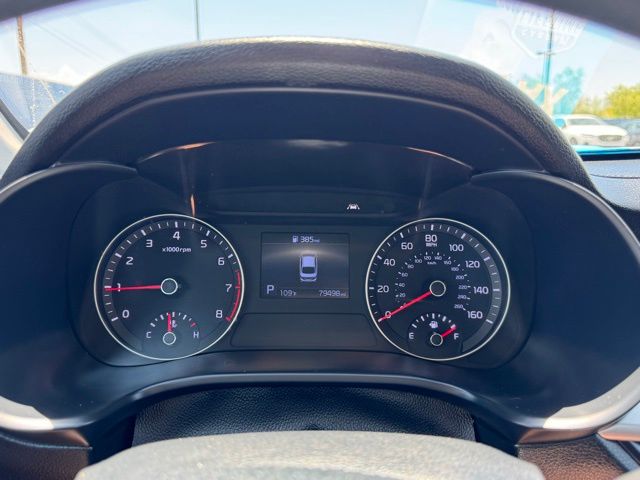 Vehicle image 19 of 31