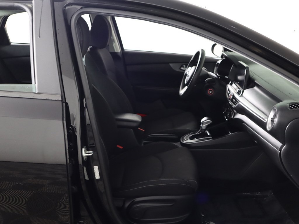 Vehicle image 23 of 51