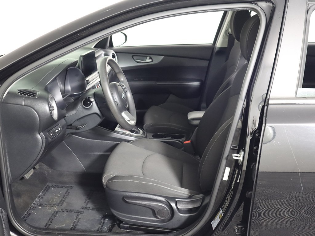 Vehicle image 22 of 51