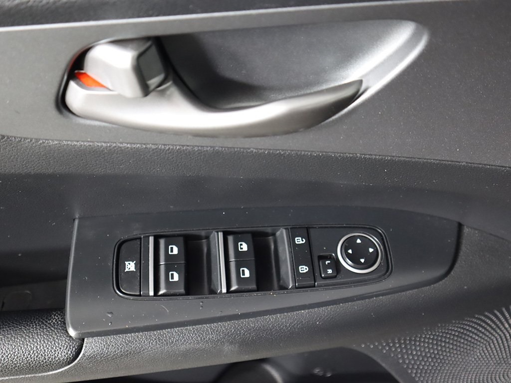 Vehicle image 30 of 51