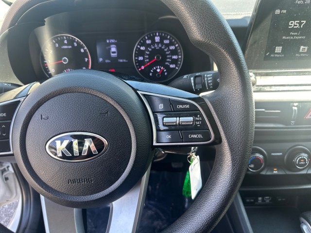 Vehicle image 13 of 18
