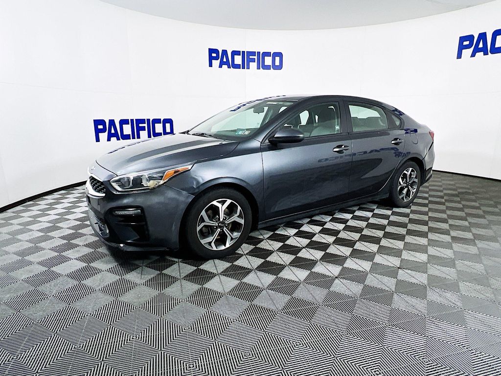 Vehicle image 8 of 34