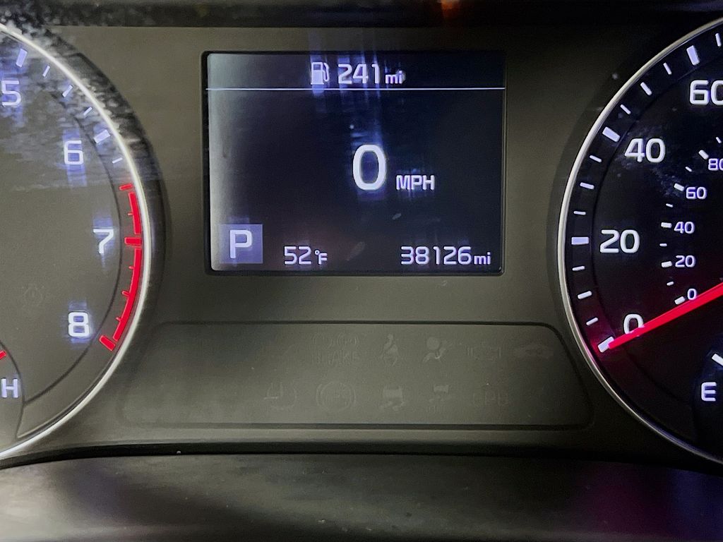 Vehicle image 13 of 34