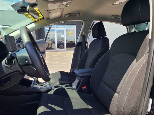 Vehicle image 14 of 28