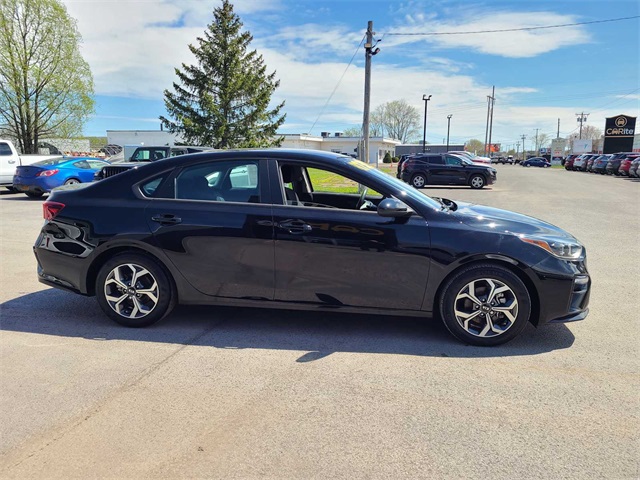 Vehicle image 9 of 28