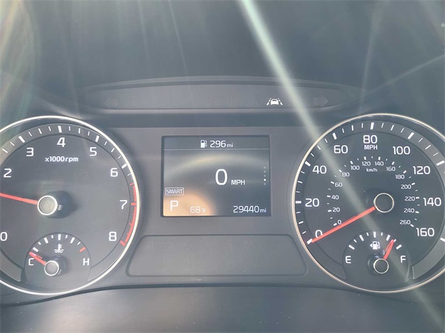 Vehicle image 22 of 28