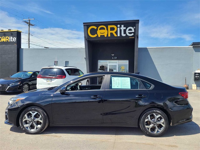 Vehicle image 2 of 28