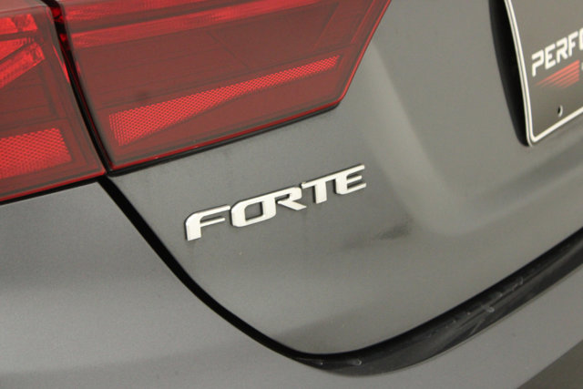 Vehicle image 10 of 27