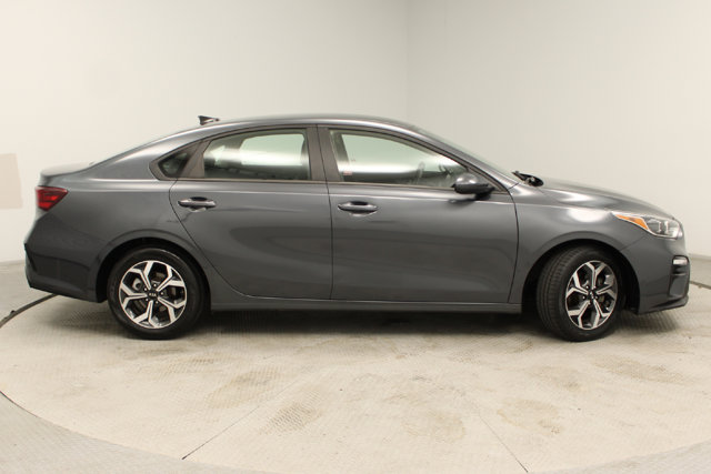Vehicle image 7 of 27