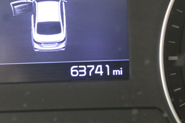 Vehicle image 12 of 27