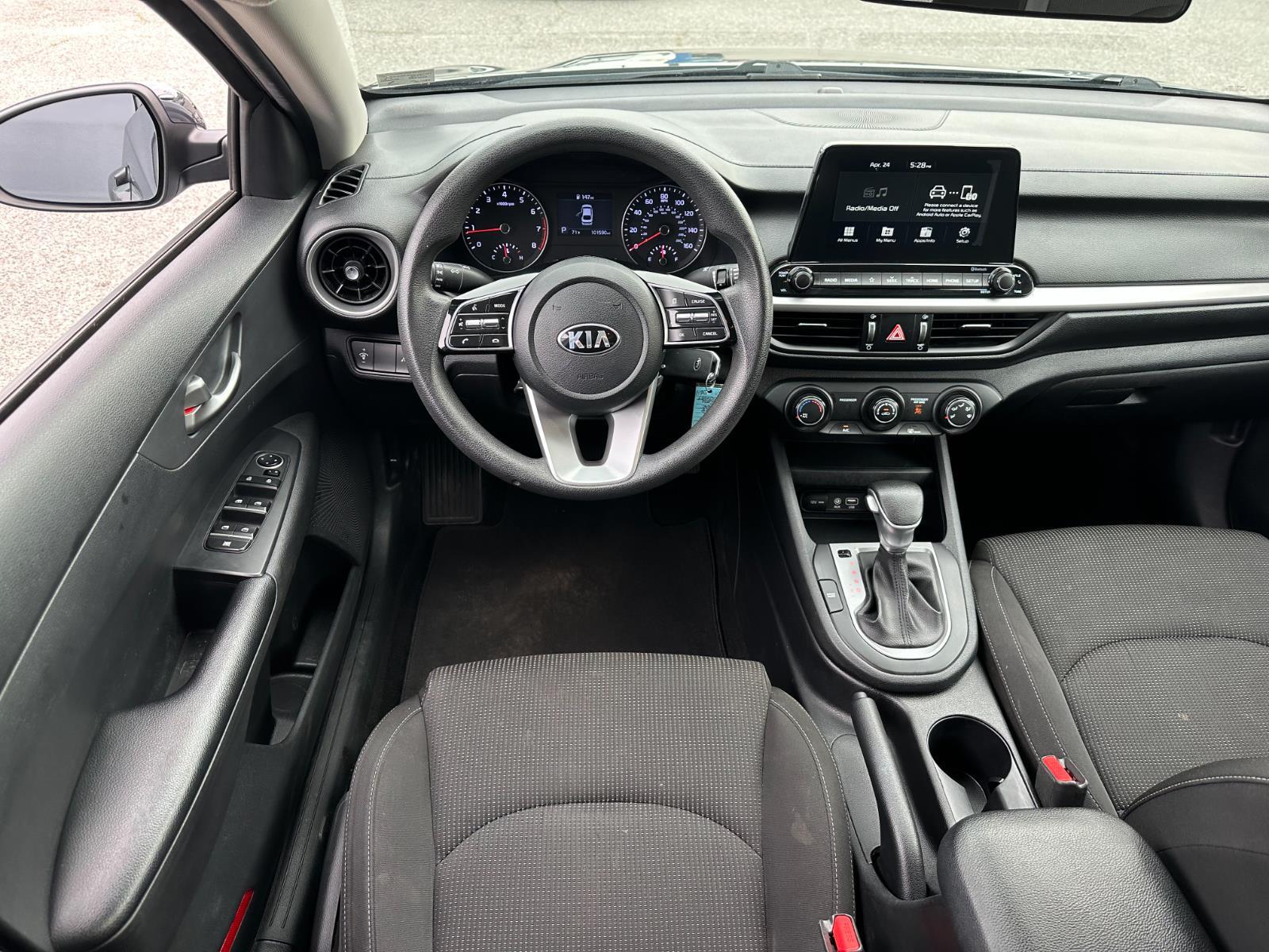 Vehicle image 23 of 31