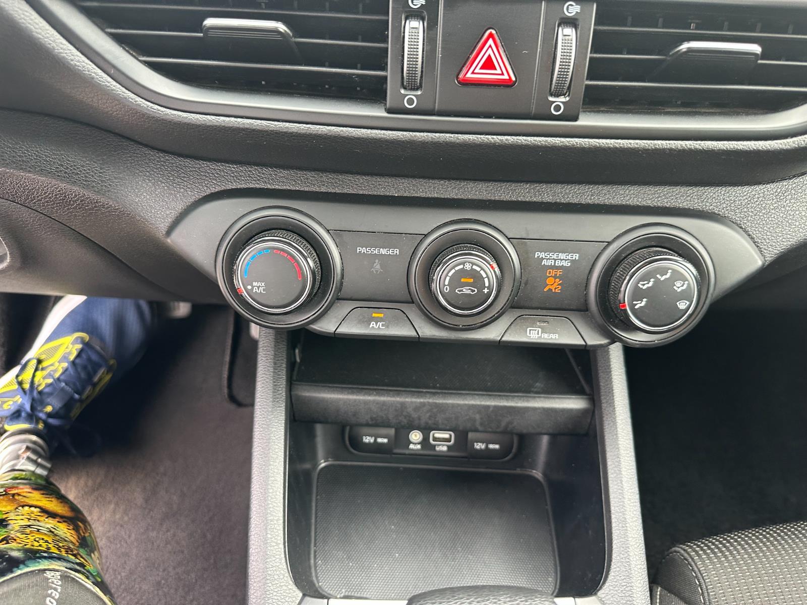 Vehicle image 15 of 31
