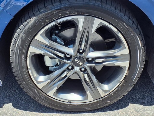 Vehicle image 9 of 25