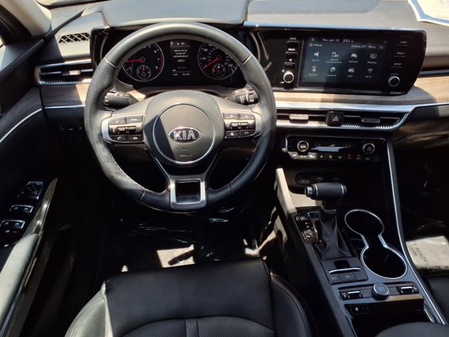 Vehicle image 14 of 25