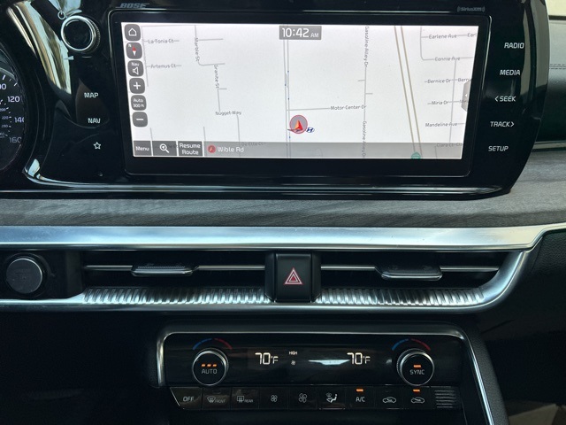 Vehicle image 11 of 39
