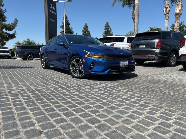 Vehicle image 3 of 39